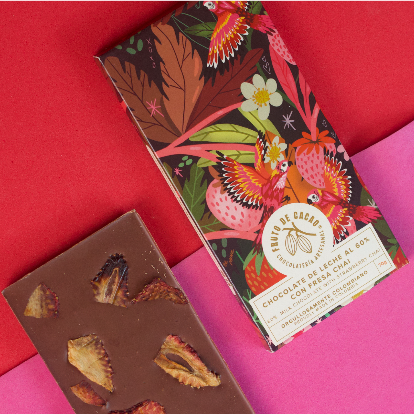 Barra de chocolate 60% con leche de coco y fresa chai